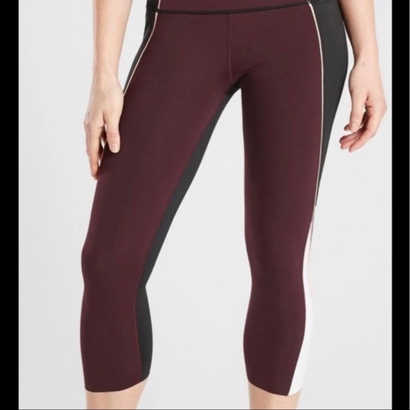 Athleta Velocity Colorblock Capri leggings size Medium EUC - Picture 1 of 16